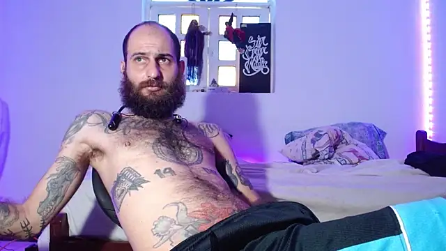 Snapshot of Tatted21xxx chatting on October 18, 2025, 3:58 pm Tatted21xxx online show from October 18, 2025, 3:58 pm