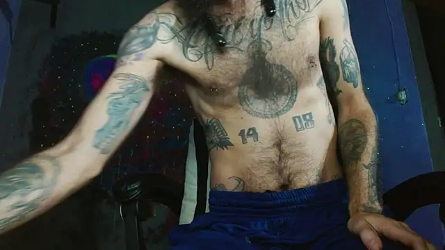 Snapshot of Tatted21xxx chatting on February 14, 2025, 12:30 am Tatted21xxx online show from February 14, 2025, 12:30 am