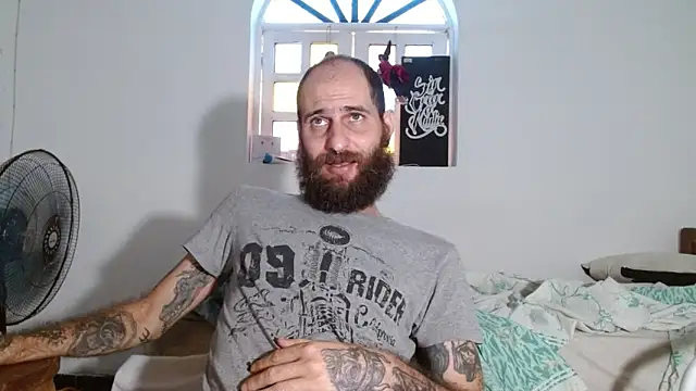 Snapshot of Tatted21xxx chatting on October 15, 2025, 5:43 pm Tatted21xxx online show from October 15, 2025, 5:43 pm