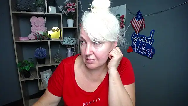 BlondyLeeBest online show from July 10, 2026, 6:41 pm