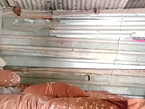 Snapshot of hairybushpussyxx1 chatting on December 13, 2024, 11:13 am hairybushpussyxx1 online show from December 13, 2024, 11:13 am