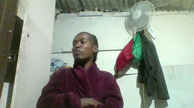 Snapshot of hairybushpussyxx1 chatting on January 5, 2025, 5:20 am hairybushpussyxx1 online show from January 5, 2025, 5:20 am