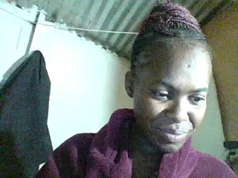 Snapshot of hairybushpussyxx1 chatting on December 3, 2024, 4:42 am hairybushpussyxx1 online show from December 3, 2024, 4:42 am