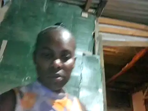 Snapshot of hairybushpussyxx1 chatting on January 3, 2025, 7:29 pm hairybushpussyxx1 online show from January 3, 2025, 7:29 pm