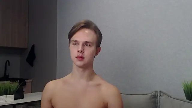 MartinMendez online show from November 13, 2025, 9:35 am