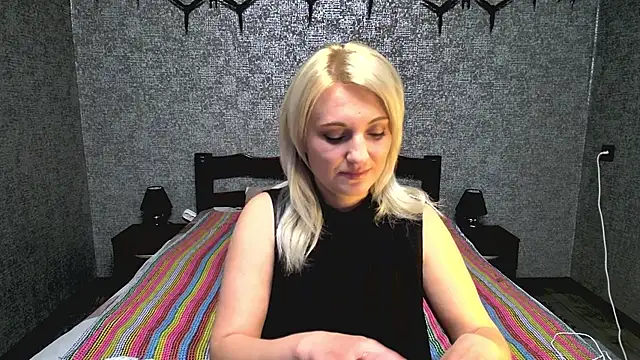 annagreeneyess online show from May 23, 2026, 12:37 pm