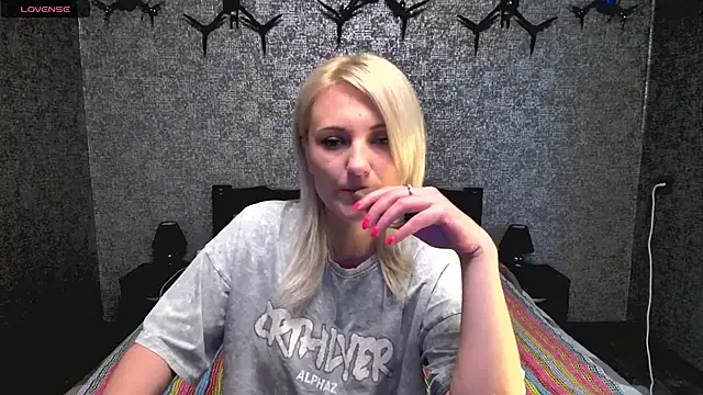 annagreeneyess online show from May 22, 2026, 11:08 am