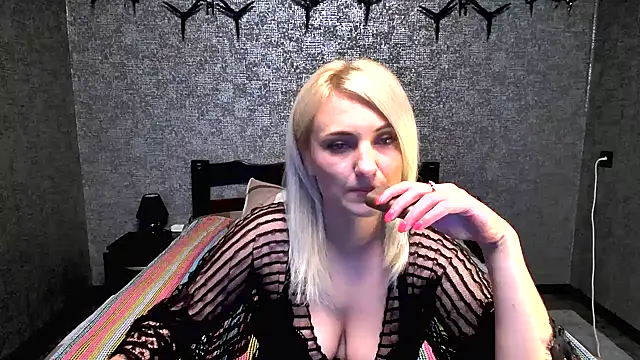 annagreeneyess online show from May 30, 2026, 2:44 pm