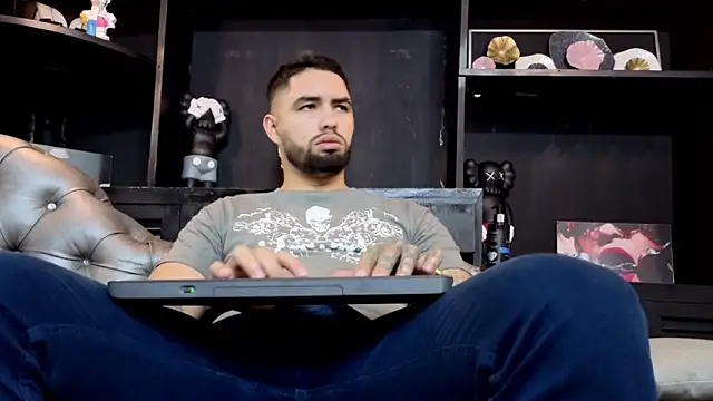 Snapshot of matteosantos chatting on February 26, 2026, 11:32 am matteosantos online show from February 26, 2026, 11:32 am