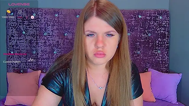Snapshot of NoraBigAss chatting on March 4, 2025, 1:55 am NoraBigAss online show from March 4, 2025, 1:55 am