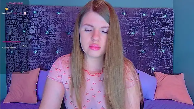 Snapshot of NoraBigAss chatting on March 13, 2025, 1:32 am NoraBigAss online show from March 13, 2025, 1:32 am