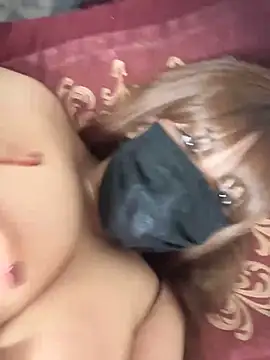 Amber-Queen online show from March 13, 2025, 7:50 pm