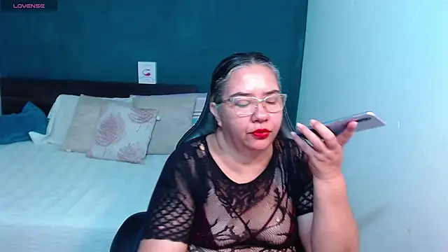 scaelettdubois online show from March 2, 2025, 8:14 pm