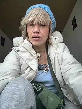 sexymarilyncolombia online show from March 27, 2026, 2:18 pm