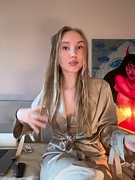 MariaTull online show from June 4, 2026, 4:44 pm