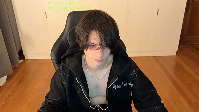 SasukeUhchiaa online show from July 28, 2026, 12:48 pm