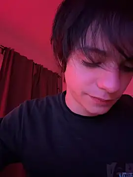 SasukeUhchiaa online show from May 11, 2026, 12:12 am