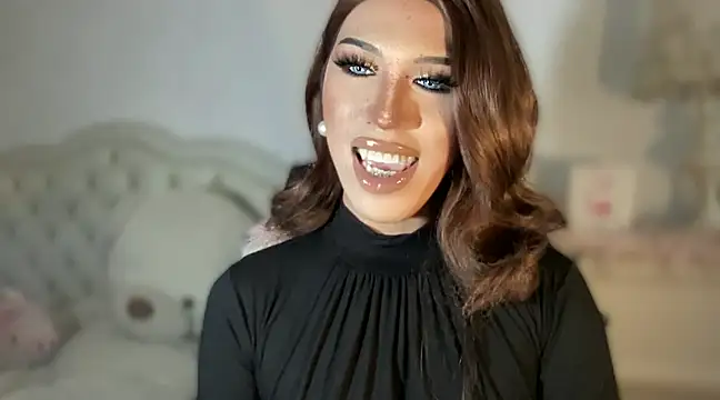Snapshot of Ts_glamxxxx chatting on March 22, 2025, 5:39 am Ts glamxxxx online show from March 22, 2025, 5:39 am