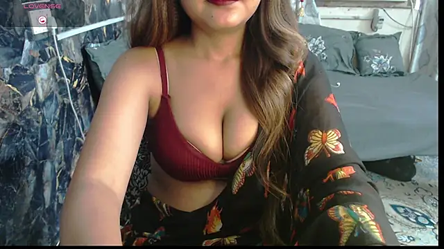 Snapshot of sexyrihana1 chatting on September 28, 2025, 6:42 am sexyrihana1 online show from September 28, 2025, 6:42 am