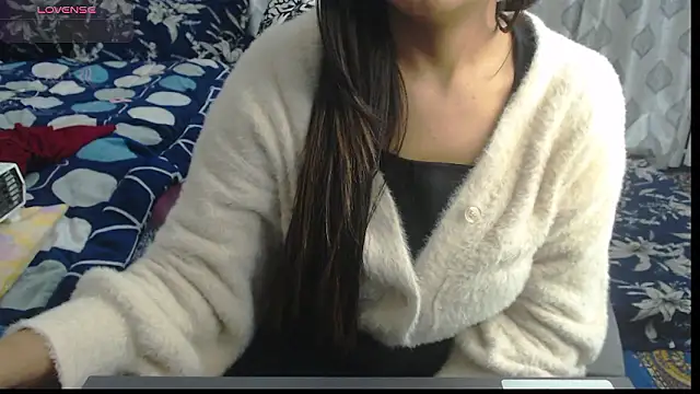 Snapshot of sexyrihana1 chatting on December 8, 2024, 11:57 am sexyrihana1 online show from December 8, 2024, 11:57 am