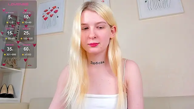 rosa mariposa  online show from February 27, 2025, 4:43 pm