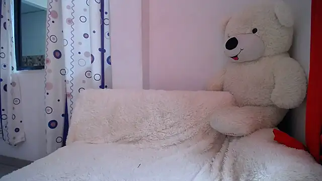 agatfox online show from November 12, 2025, 3:49 pm