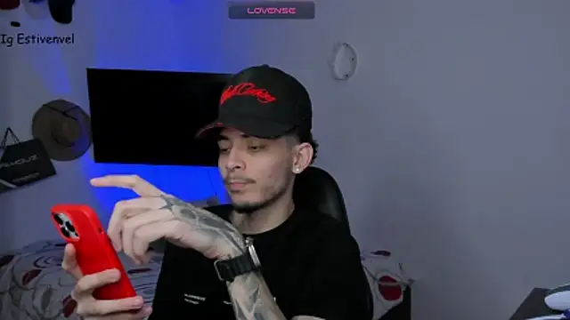 Snapshot of steve_latin chatting on November 6, 2025, 5:06 pm steve latin online show from November 6, 2025, 5:06 pm