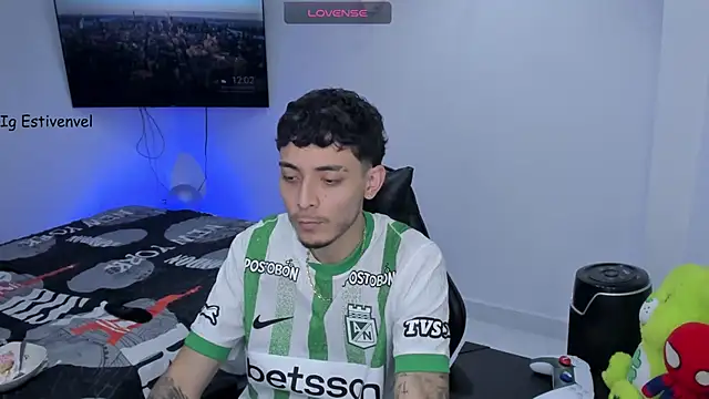 Snapshot of steve_latin chatting on February 12, 2026, 5:02 pm steve latin online show from February 12, 2026, 5:02 pm