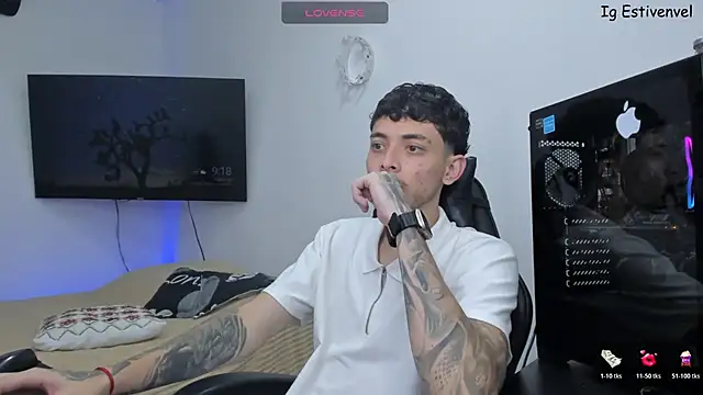 Snapshot of steve_latin chatting on February 19, 2026, 2:19 am steve latin online show from February 19, 2026, 2:19 am