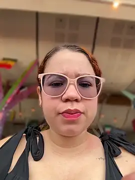 Lucyklein2022 online show from June 7, 2026, 4:45 pm