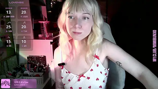 Snapshot of freya_sunny chatting on June 14, 2026, 5:08 am freya sunny online show from June 14, 2026, 5:08 am