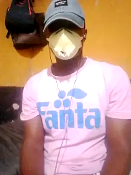 LULE37587001 online show from December 4, 2025, 6:51 pm