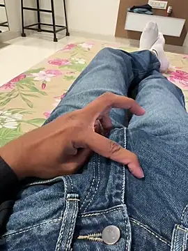 samy6261 online show from March 24, 2026, 11:43 am