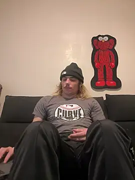 trippyski online show from January 2, 2025, 6:40 am