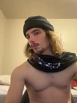 trippyski online show from February 3, 2025, 5:07 am