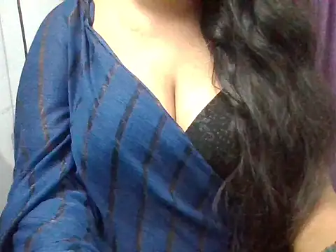 Roopshikha39 online show from October 5, 2025, 6:31 pm