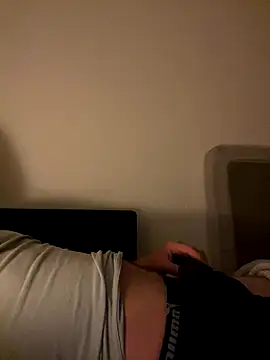 Snapshot of oroszlanw chatting on October 8, 2025, 6:52 pm oroszlanw online show from October 8, 2025, 6:52 pm