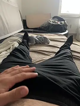 Snapshot of oroszlanw chatting on October 4, 2025, 2:18 pm oroszlanw online show from October 4, 2025, 2:18 pm