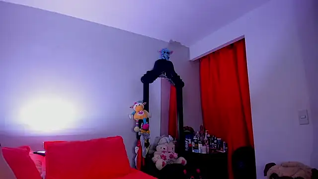 Snapshot of sweet_evill_ chatting on October 9, 2025, 5:08 am sweet evill  online show from October 9, 2025, 5:08 am