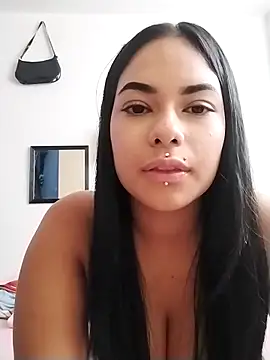 pretty jazminx online show from October 1, 2025, 4:55 pm
