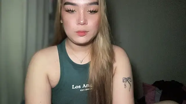 Snapshot of MissCataleyaxxx chatting on February 6, 2025, 1:43 pm MissCataleyaxxx online show from February 6, 2025, 1:43 pm