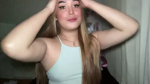 Snapshot of MissCataleyaxxx chatting on March 14, 2025, 1:37 am MissCataleyaxxx online show from March 14, 2025, 1:37 am