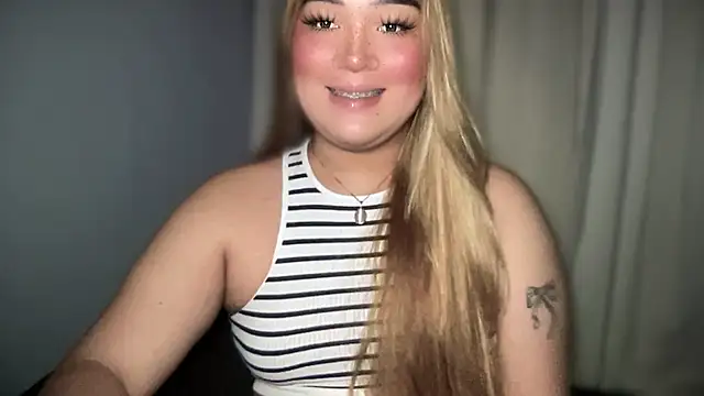 Snapshot of MissCataleyaxxx chatting on October 2, 2025, 12:47 am MissCataleyaxxx online show from October 2, 2025, 12:47 am