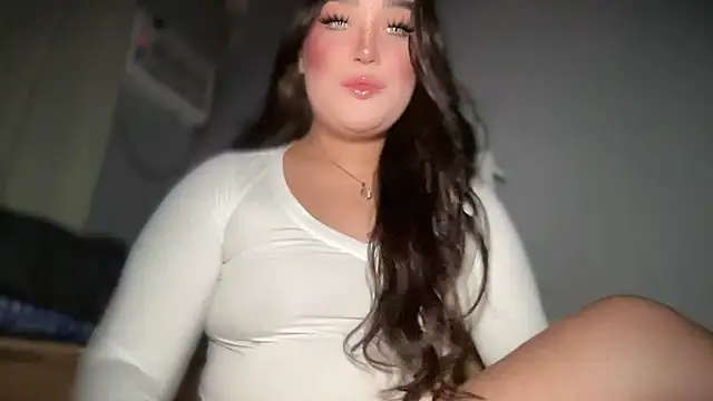 Snapshot of MissCataleyaxxx chatting on February 14, 2026, 2:23 am MissCataleyaxxx online show from February 14, 2026, 2:23 am