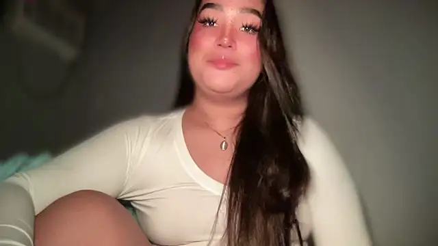 Snapshot of MissCataleyaxxx chatting on February 23, 2026, 1:18 am MissCataleyaxxx online show from February 23, 2026, 1:18 am