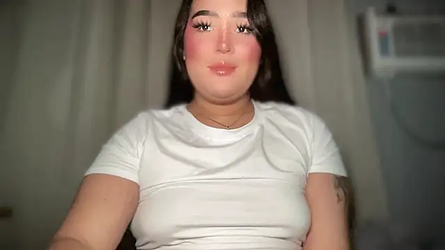 Snapshot of MissCataleyaxxx chatting on February 9, 2026, 1:03 am MissCataleyaxxx online show from February 9, 2026, 1:03 am