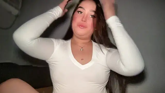 Snapshot of MissCataleyaxxx chatting on February 18, 2026, 12:30 am MissCataleyaxxx online show from February 18, 2026, 12:30 am