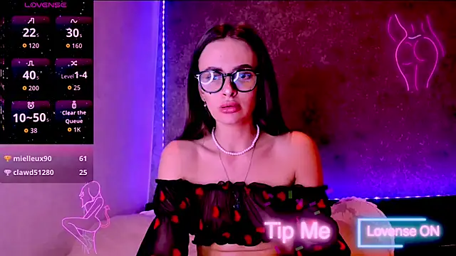 madina taher online show from March 2, 2026, 10:38 pm