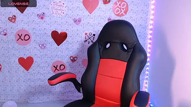 caylinhot7 online show from March 3, 2026, 4:52 am