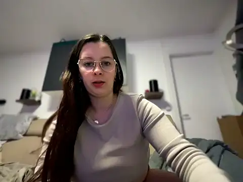 Amai Live online show from March 18, 2026, 8:53 pm